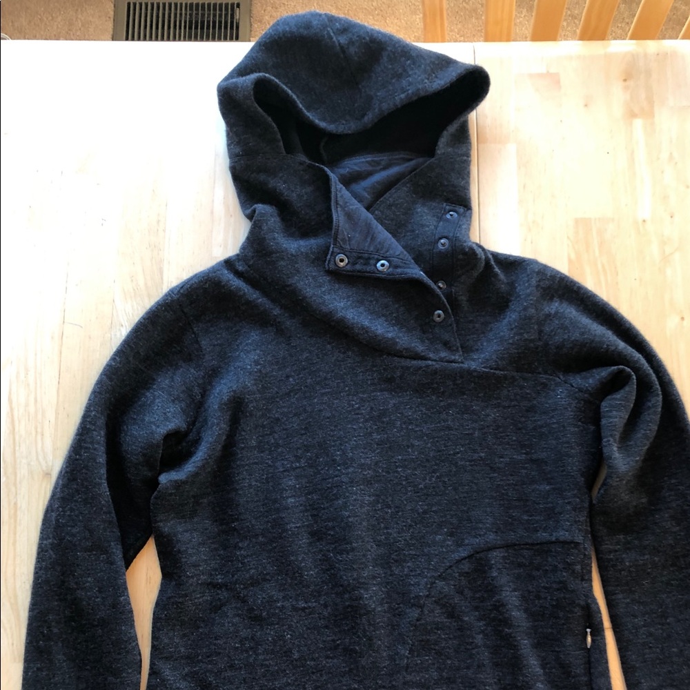 Nau hoody fleece pullover